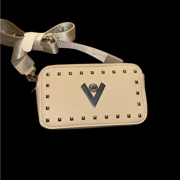 New VALENTINO ORLANDI Studded Guitar Strap DZip Camera Bag in Red, Cream or Blue - Picture 4 of 11